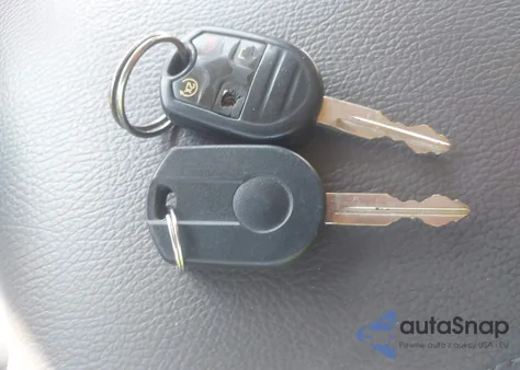 2011 Ford F-150 Lariat z USA, uszkodzony, nr VIN 1FTFW1EF2BFA46652